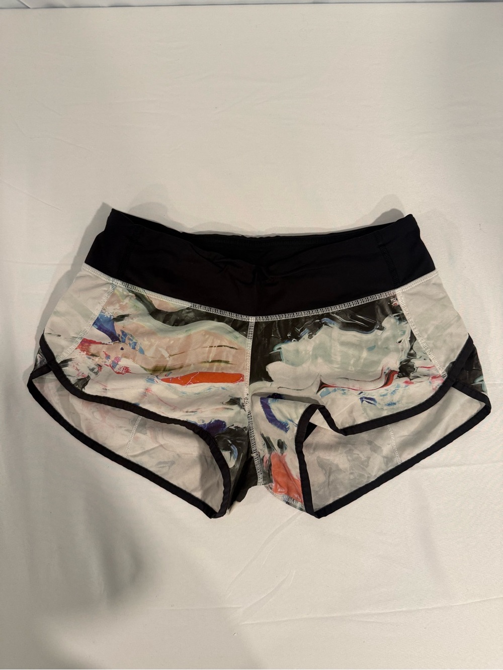 Lululemon Speed Short 2.5" Low Rise Lined Abstract Paint Print – Size 4